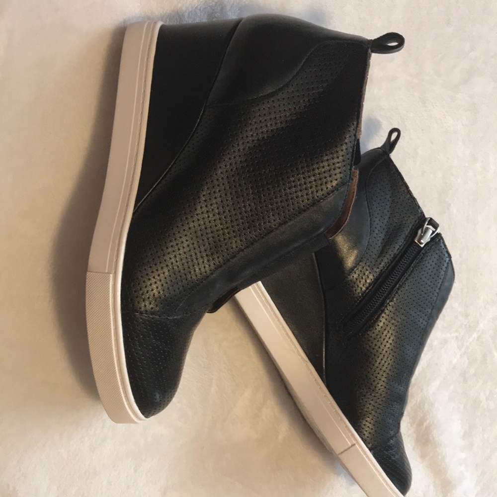 Paolo women size 7,5 NWOT